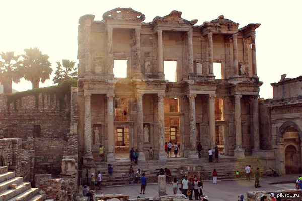 Библиотека Цельса в Эфесе