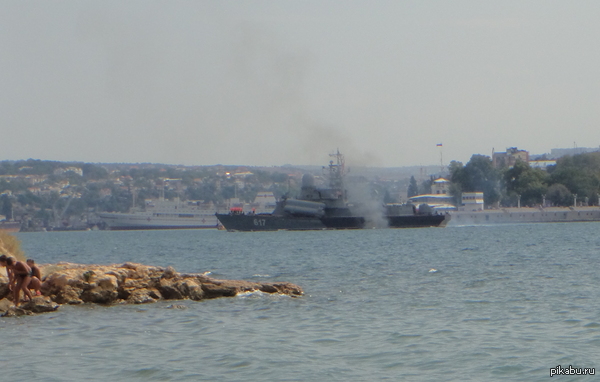 Not everyone is fine - My, Sevastopol, Sea, Combat ships, Breaking