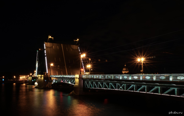 Кто еще любит ночью по Питеру гулять?