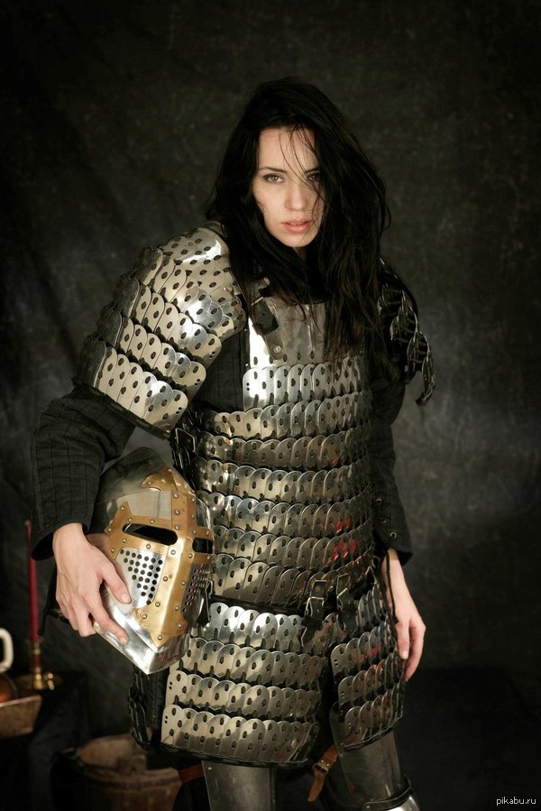 After a post with amazing art on the topic: girls in knightly armor! - Armor, Girls