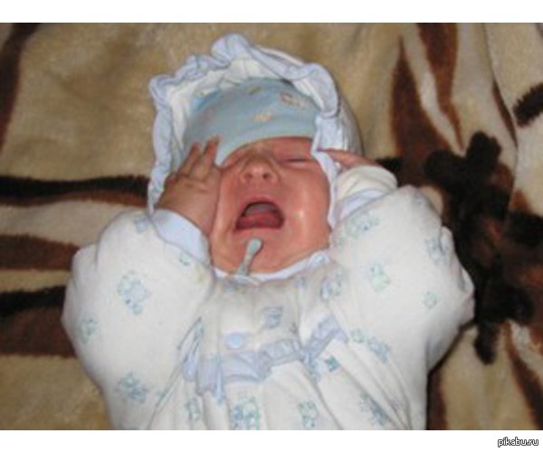 Плачу в месячные. Малыши Новорожденные. Новорожденный плачет. Новорожденный ребенок 1 месяца. Новорожденный ребенок в роддоме девочка плачет.