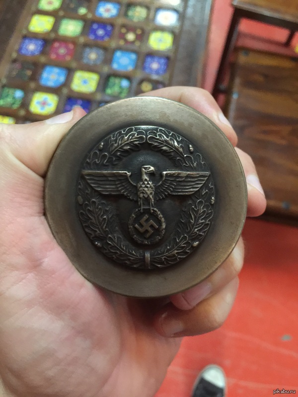 Нашёл вот такую штуку, кто знает что это? (Похожа на таблетницу)