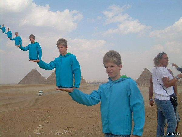 Пирамида на ладошке