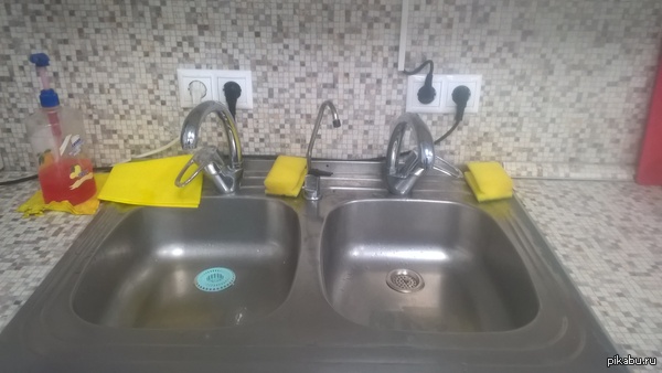 Грамотные инженеры и розетки в современном БЦ ComCity