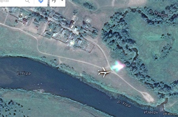 Думал- думал, откуда в соседней деревне самолёт. А потом дошло, спутники же выше летают!