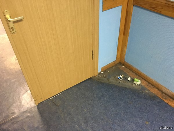 В тему про то, как моют полы.