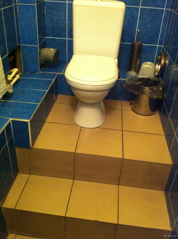 I sit high, I look far away .. - My, Friday, Toilet, 2 steps