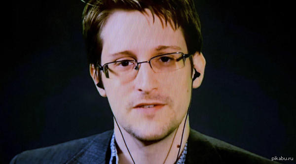 Директор ЦРУ попытался свалить вину за теракты в Париже на Эдварда Сноудена Пруф в комментариях