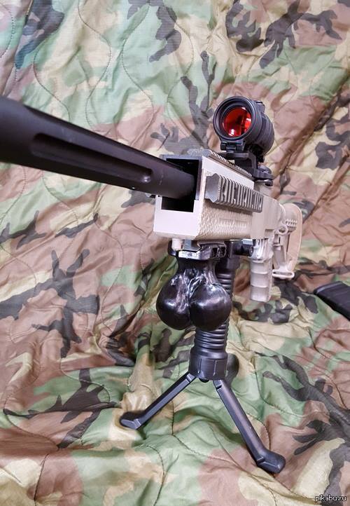 У этой пушки есть яйца!