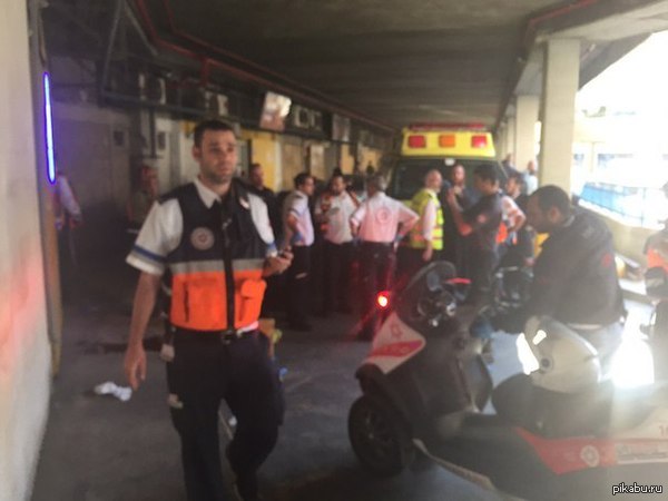 Два человека погибли при нападении на офис телеканала RT в Тель-Авиве