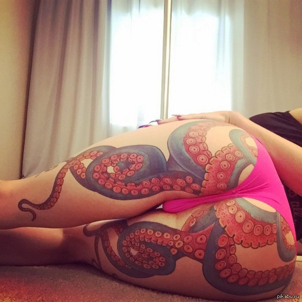 Interesting idea)) - NSFW, Tattoo, Octopus, Danger, Booty, Strawberry, Artistic tattoo
