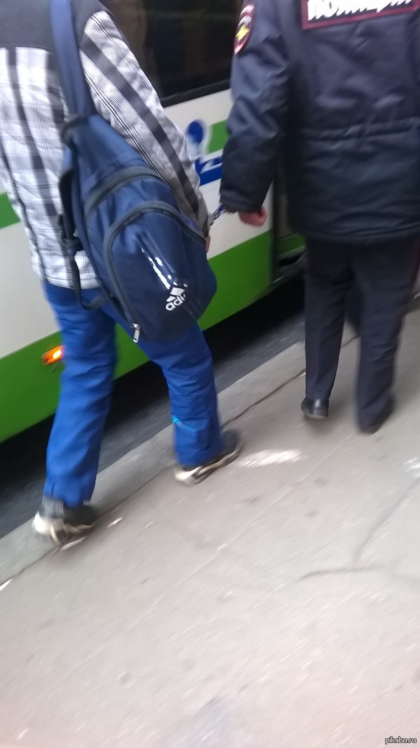 Follow me dlya sostavleniya protokola