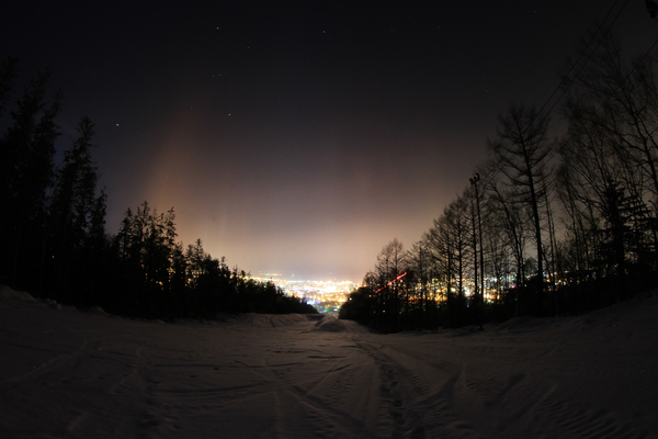 Almost northern lights over the New Year's night city. - My, New Year, Yuzhno-Sakhalinsk, Snowboard, Photo, Night city