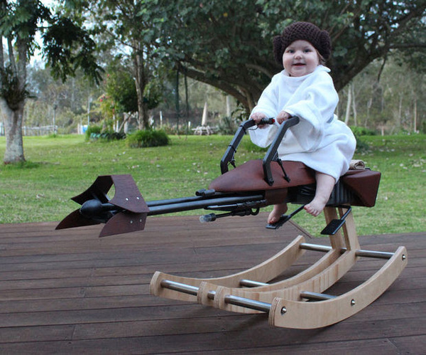 В номинации лучший отец года побеждает...