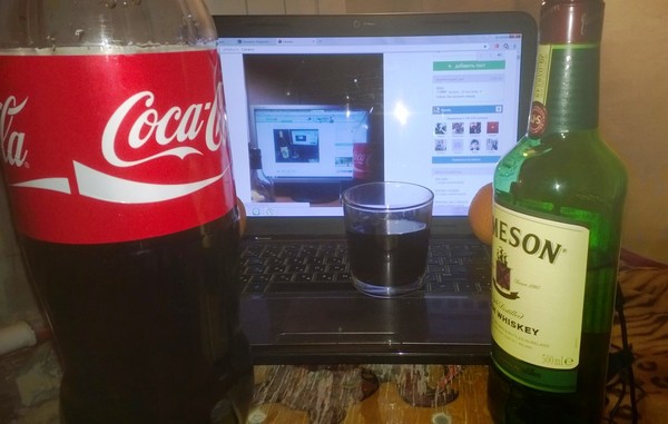 Таки вынудили черти пуститься в веселую, алкогольную фото-эстафету)