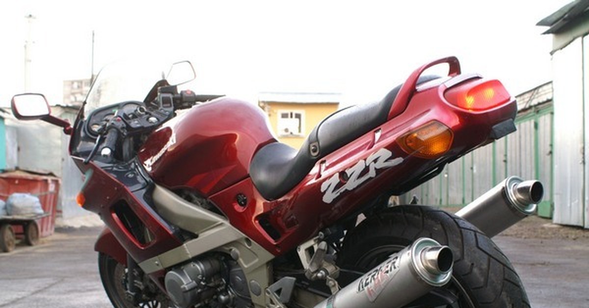 Купить ззр 400. Kawasaki ZZR 400. Kawasaki ZZR 400 2. Кавасаки ZZR 400. Мотоцикл ZZR 400.