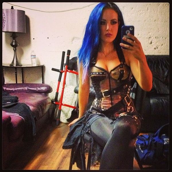 Allise White-Gluzz(   Arch Enemy Alise white-gluzz, , Arch Enemy