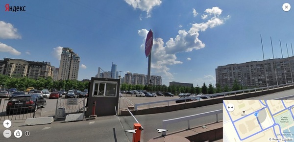 А вот такой знак стоит у нас в Санкт-Петербурге