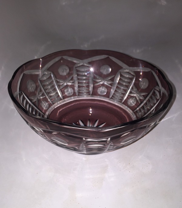 Ответьте эксперты, салатница из икеи или нет?