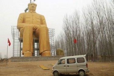 Giant statue of Mao Zedong destroyed in China - China, Mao zedong, Statue demolition