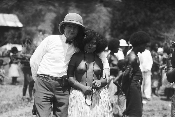 Oily smile, long arms. - NSFW, Tourism, Past, Photo, Sex Tourism, Papua New Guinea, 1920