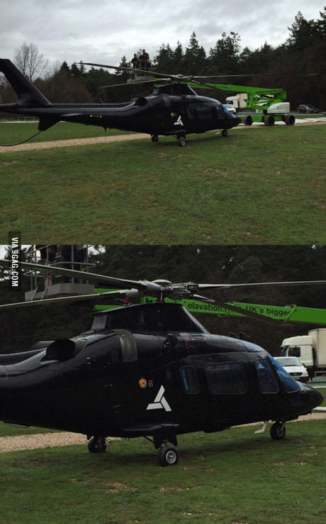 "Этот вертолет приземлился в парке, когда я выгуливал собаку."