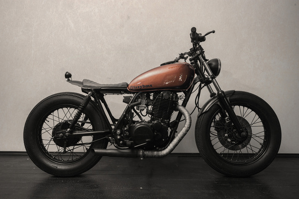 Yamaha SR-500 Cafe Racer Brat