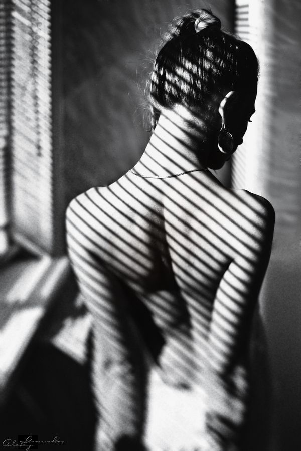 Lines and shadows - NSFW, Lines, Girls, Black and white, Photo, Shadow, Longpost