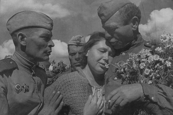 . . 1945 .