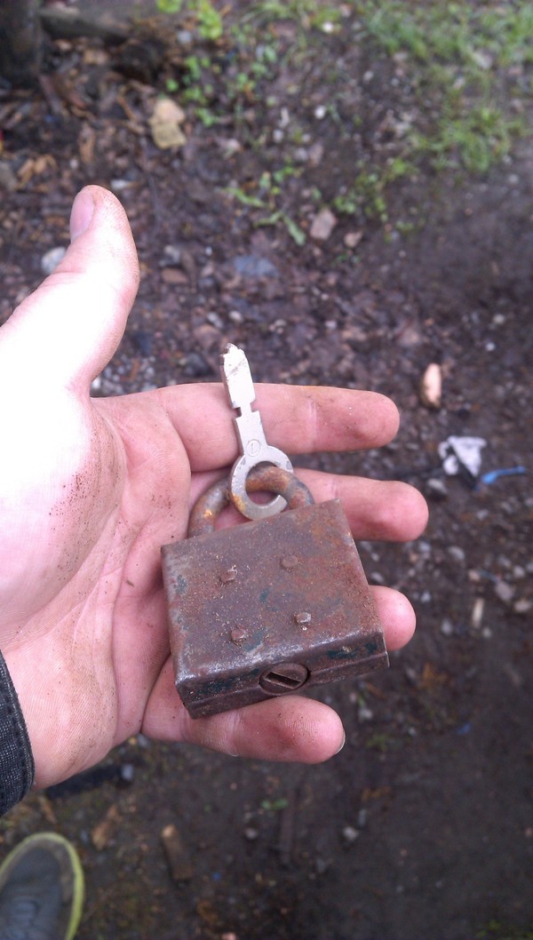 Opened the garage floor and found this. - Keys, My, Lock, Dementia