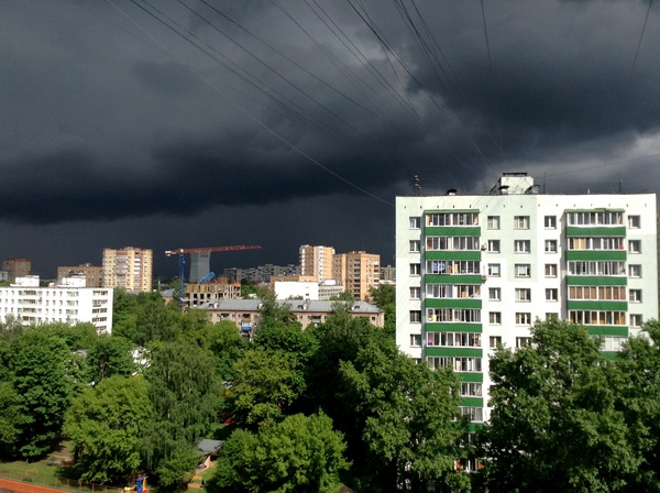 Что-то тучки собрались...