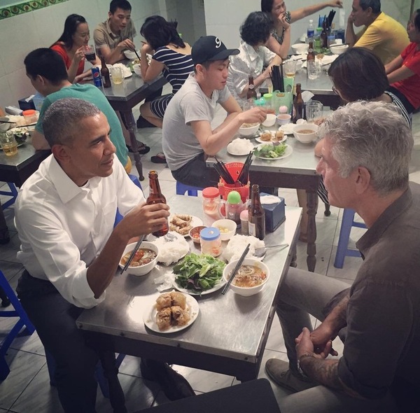 President Obama and Anthony Bourdain eating Pho together