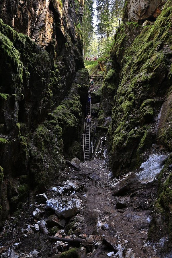Туристические места Свердловской области - природный парк "Оленьи ручьи" Россия зовет, Туризм, Урал, Россия, Горы, Природа, Река, Оленьи Ручьи, Видео, Длиннопост