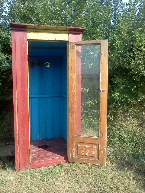 Стеклянный сортир | Пикабу