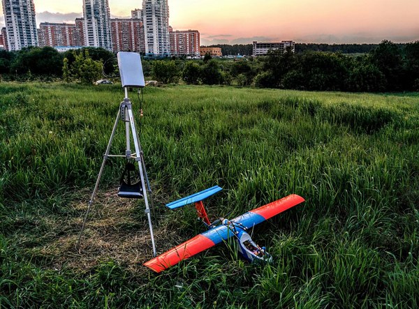      FPV   +    . , , FPV, 