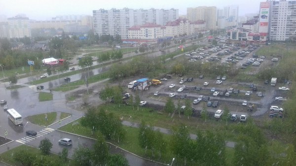 Нижневартовск встречает лето.