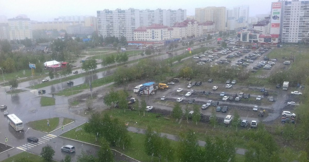 Погода в нижневартовске. Нижневартовск климат. Нижневартовск ужасный город. Снег в Нижневартовске летом. Нижневартовск климатический.