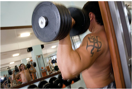 братья цыгановы уралмаш биография. 1464899346199221934. братья цыгановы уралмаш биография фото. братья цыгановы уралмаш биография-1464899346199221934. картинка братья цыгановы уралмаш биография. картинка 1464899346199221934. В конце 80-х годов правоохранительные органы Свердловска (после 1991 г. – Екатеринбург) зафиксировали деятельность неизвестной ранее преступной группы. "Генеалогия" ОПГ стала известна позже: ее костяк составили выходцы из Орджоникидзевского района, где был расположен завод "Уралмаш". Многих из них связывали учеба в школе, соседство или родственные узы, а объединяющей силой "уралмашевских" стали родные братья Григорий и Константин Цыгановы (их ОПГ впоследствии не раз сравнивали с сицилийскими мафиозными "семьями"). Появление новой криминальной структуры, быстро набирающей силу, вызвало резкую реакцию со стороны другой преступной группы. братья цыгановы уралмаш биография. 1464899346199221934. братья цыгановы уралмаш биография фото. братья цыгановы уралмаш биография-1464899346199221934. картинка братья цыгановы уралмаш биография. картинка 1464899346199221934. В конце 80-х годов правоохранительные органы Свердловска (после 1991 г. – Екатеринбург) зафиксировали деятельность неизвестной ранее преступной группы. "Генеалогия" ОПГ стала известна позже: ее костяк составили выходцы из Орджоникидзевского района, где был расположен завод "Уралмаш". Многих из них связывали учеба в школе, соседство или родственные узы, а объединяющей силой "уралмашевских" стали родные братья Григорий и Константин Цыгановы (их ОПГ впоследствии не раз сравнивали с сицилийскими мафиозными "семьями"). Появление новой криминальной структуры, быстро набирающей силу, вызвало резкую реакцию со стороны другой преступной группы.