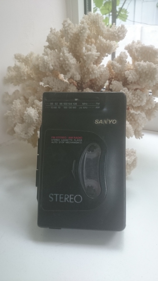 Sanyo.  ,   15 . , , 90-, , Sanyo, 