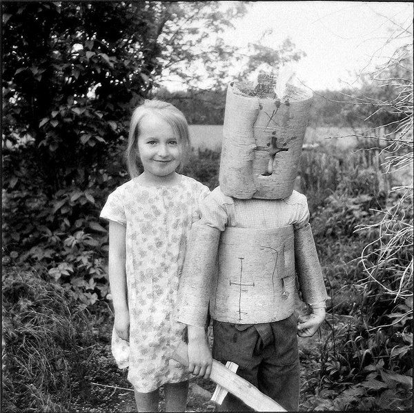 Knight - Childhood, The photo