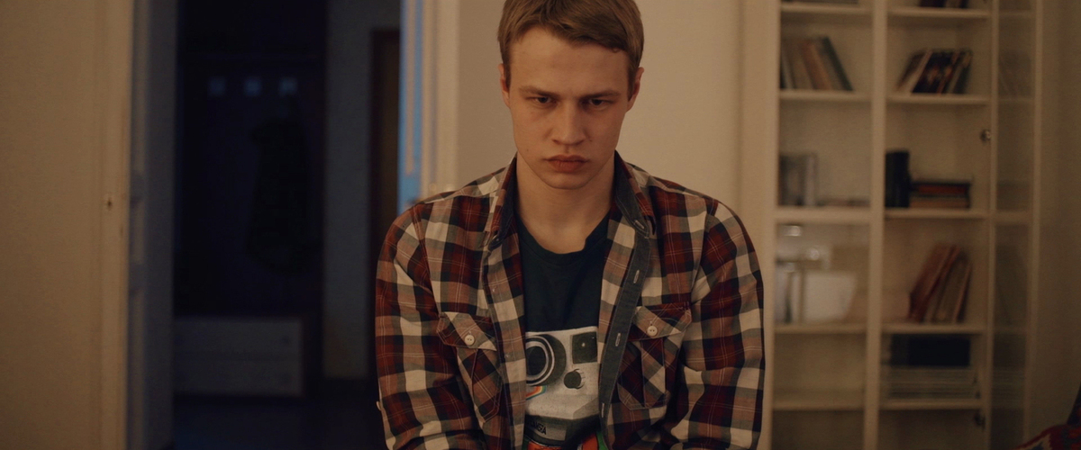 он был его другом 2015. он был его другом.