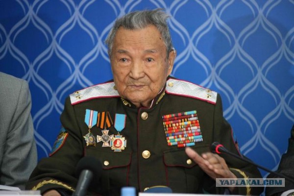 В Алматы живет последний защитник-казахстанец Брестской крепости Габбас Жуматов.