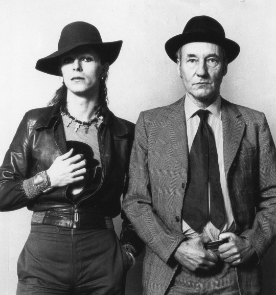 David Bowie and William Burroughs. 1974 - David Bowie, William Burroughs, From the network, Friday