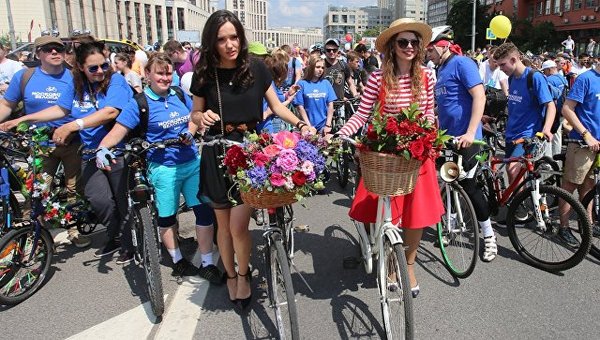      , , , , , Moscow Urban Forum,  