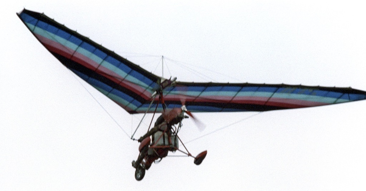 Дельтаплан hang gliding. Дельтаплан "glider". Гора клементьева полеты на дельтаплане. Включи мой дельтаплан. Крыло дельтаплана.