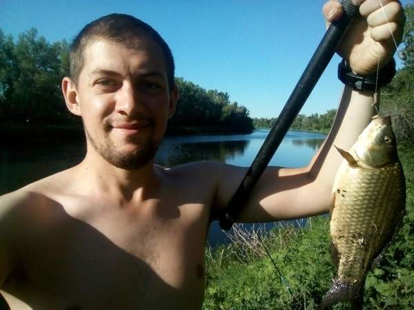 С Днем рыбака ! Карась выловлен сегодня,10 июля 2016 года,вес 550 гр!!!