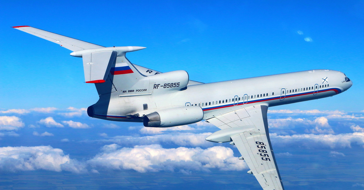 Скорость самолета ту 154. Ту - 154м. Ту-154 пассажирский самолёт. Ту-154 реактивный самолёт пассажирские. Ту-154м RF-85855.