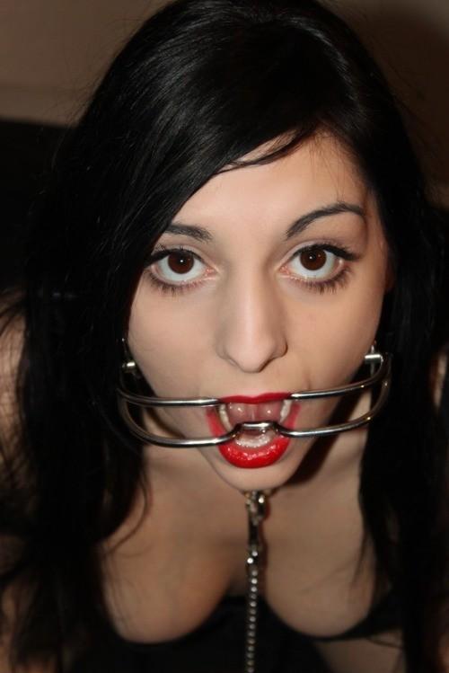 Extender - NSFW, BDSM, Girls, Mouth dilator, Leash, Collar, Sight