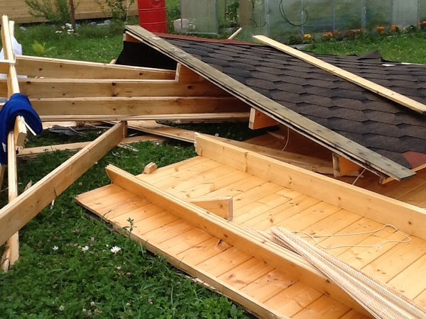 То чувство, когда у тебя сносит крышу... Буквально! Дачники, Неожиданно, Стихия, Длиннопост