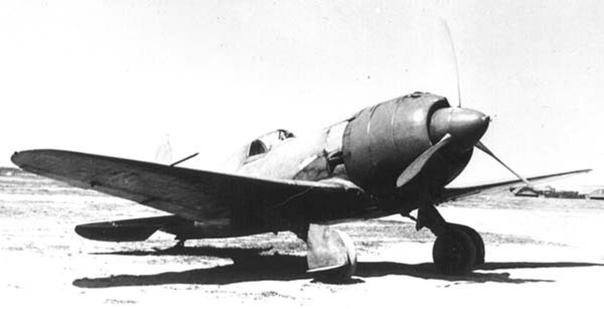 Самолет истребитель выпущенный на заводе чкалова як. Самолет истребитель выпущенный на заводе чкалова як. Самолет истребитель выпущенный на заводе чкалова як. Самолет истребитель выпущенный на заводе чкалова як. Новосибирский авиационный завод имени в п чкалова в 1944.